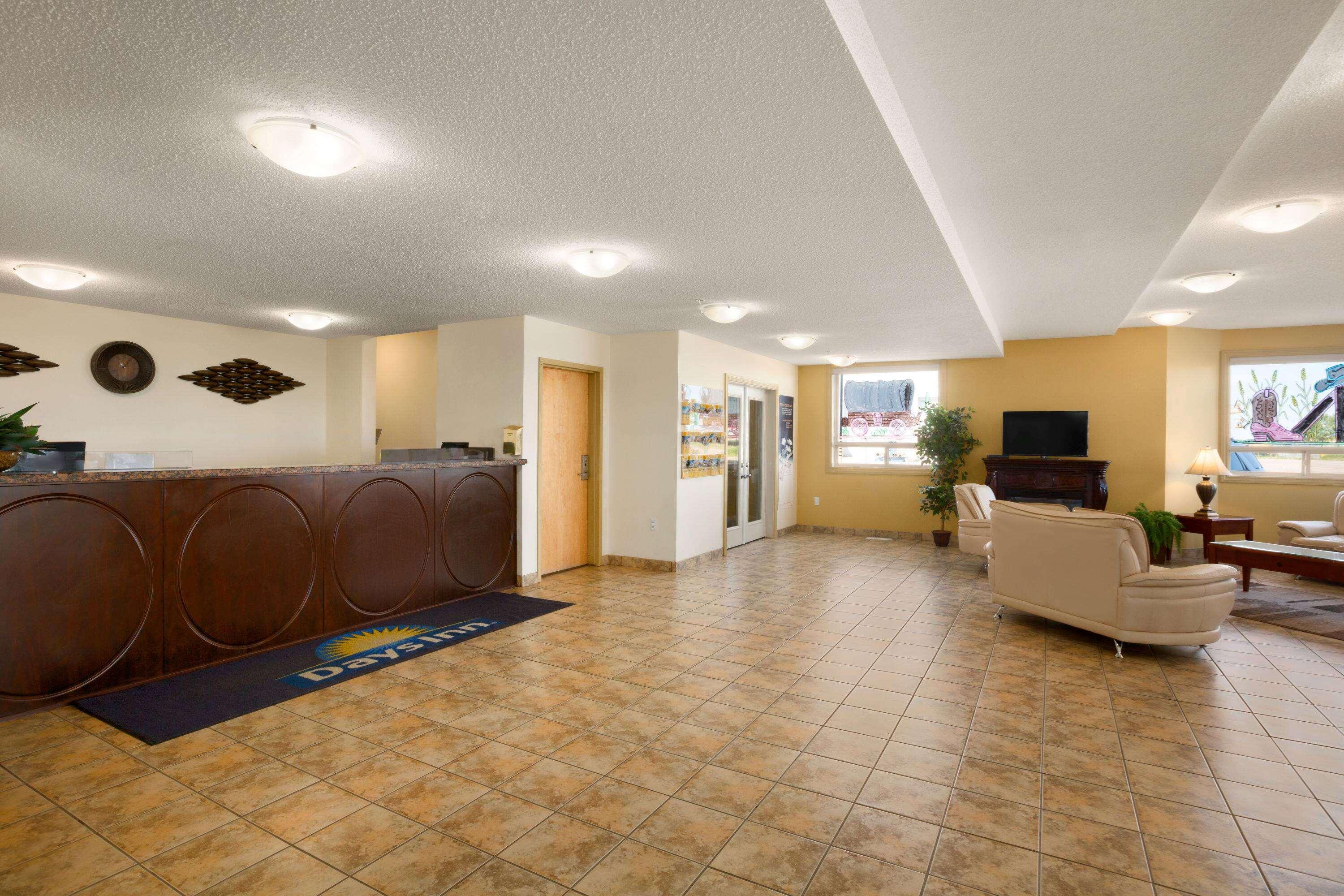 Days Inn By Wyndham Bonnyville Экстерьер фото